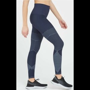 Spanx Look At Me Now Seamless Moto Leggings